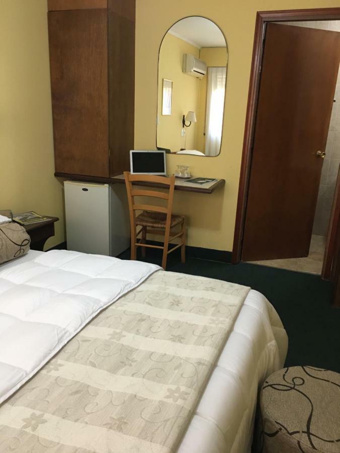 Hotel Sol Colonia Κολονία ντε Σακραμεντο Εξωτερικό φωτογραφία